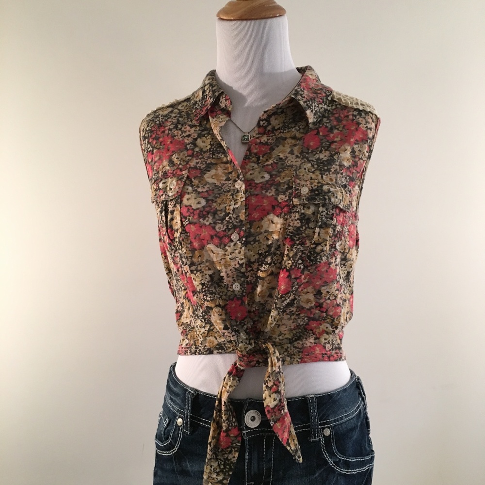 3 for $20 Sale: American Rag Floral/Crochet Tie Up